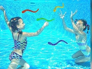 التقط الثعبان